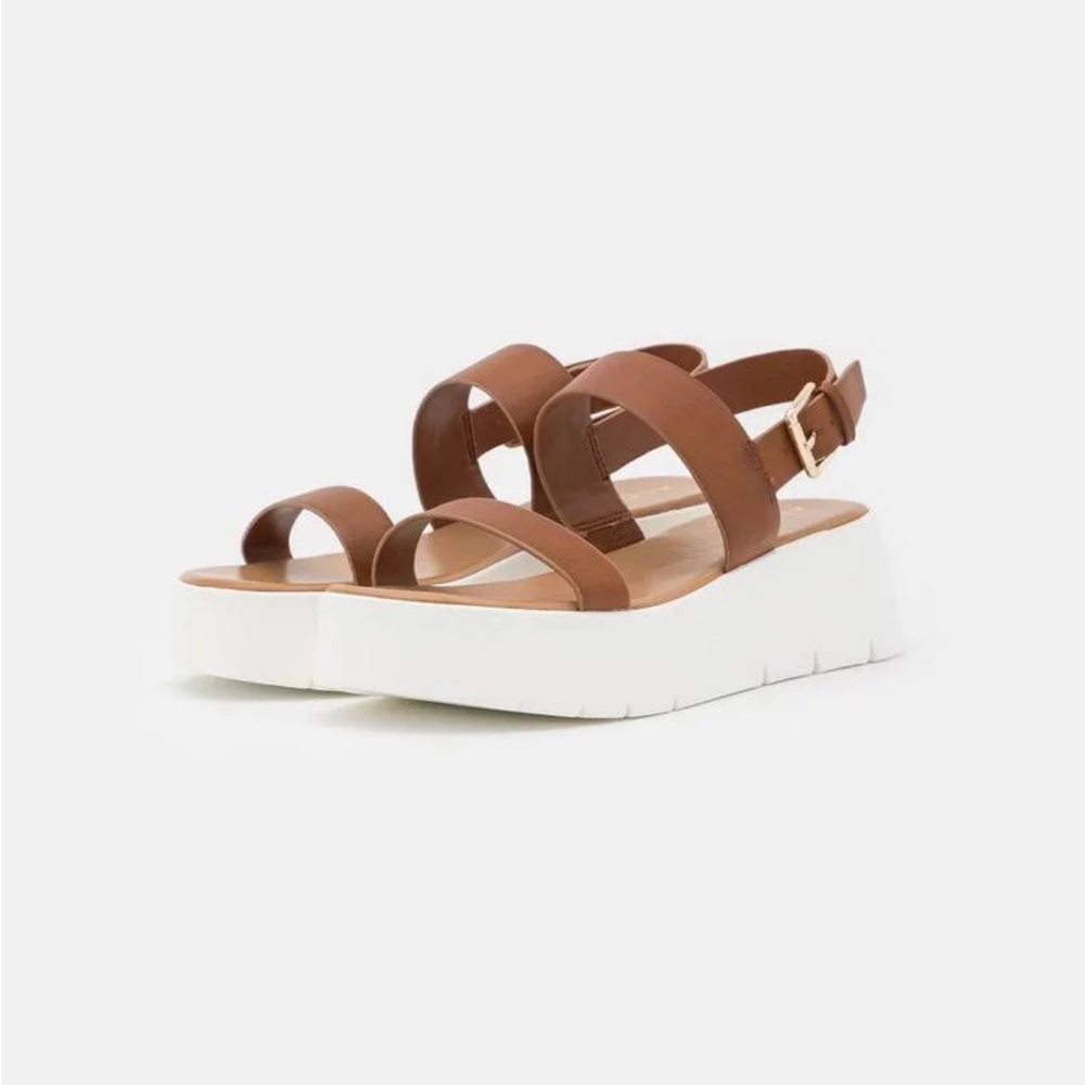 Platform sandals